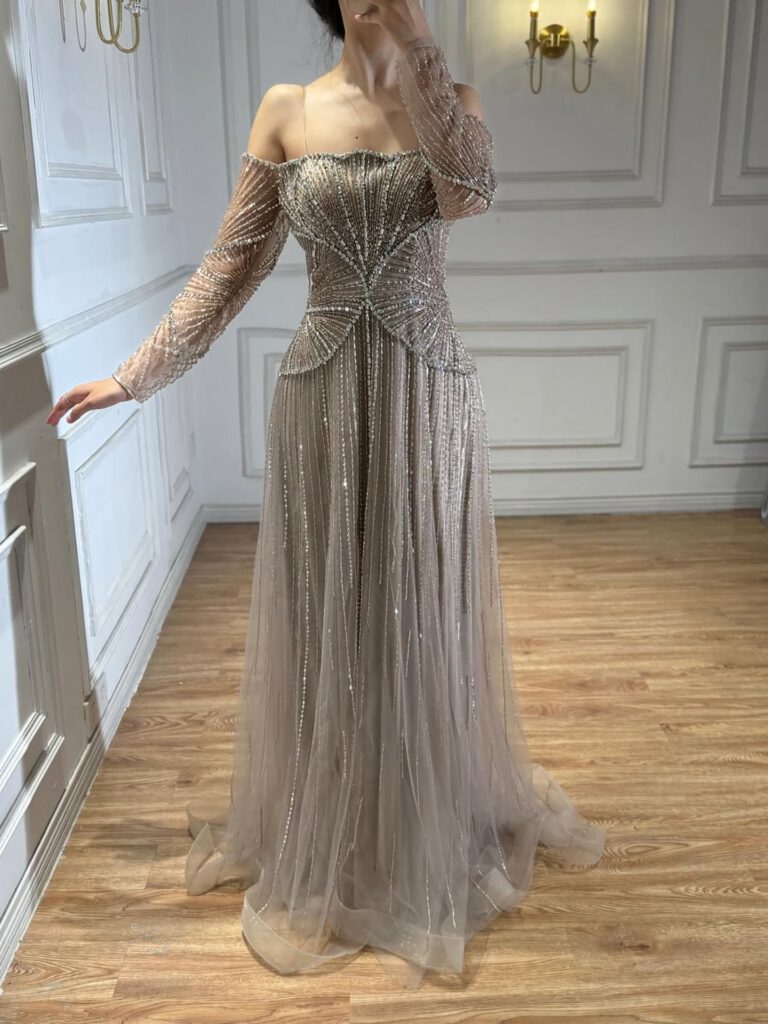 Nove Dress beige A-Linie Abendkleid im arabischen Stil