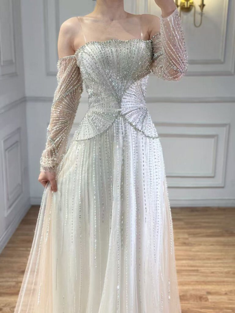 Nove Dress beige A-Linie Abendkleid im arabischen Stil