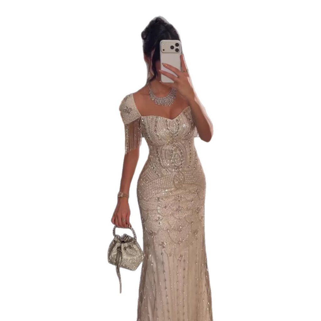 Nove Dress beige Meerjungfrau Abendkleid mit Kristallbesatz