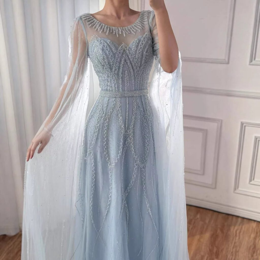 Nove Dress فستان سهرة أسود قصة A-line مطرز أكمام كيب عربي