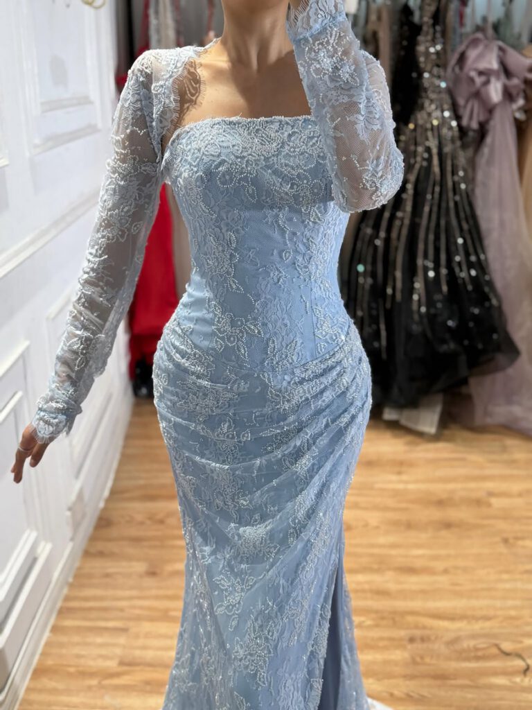 Nove Dress blau Meerjungfrau Abendkleid mit Perlenstickerei und Spitze