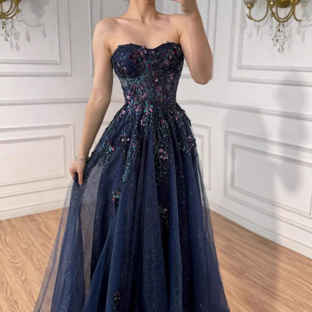 Nove Dress blauw A-lijn avondjurk met borduurwerk en strapless voor prom