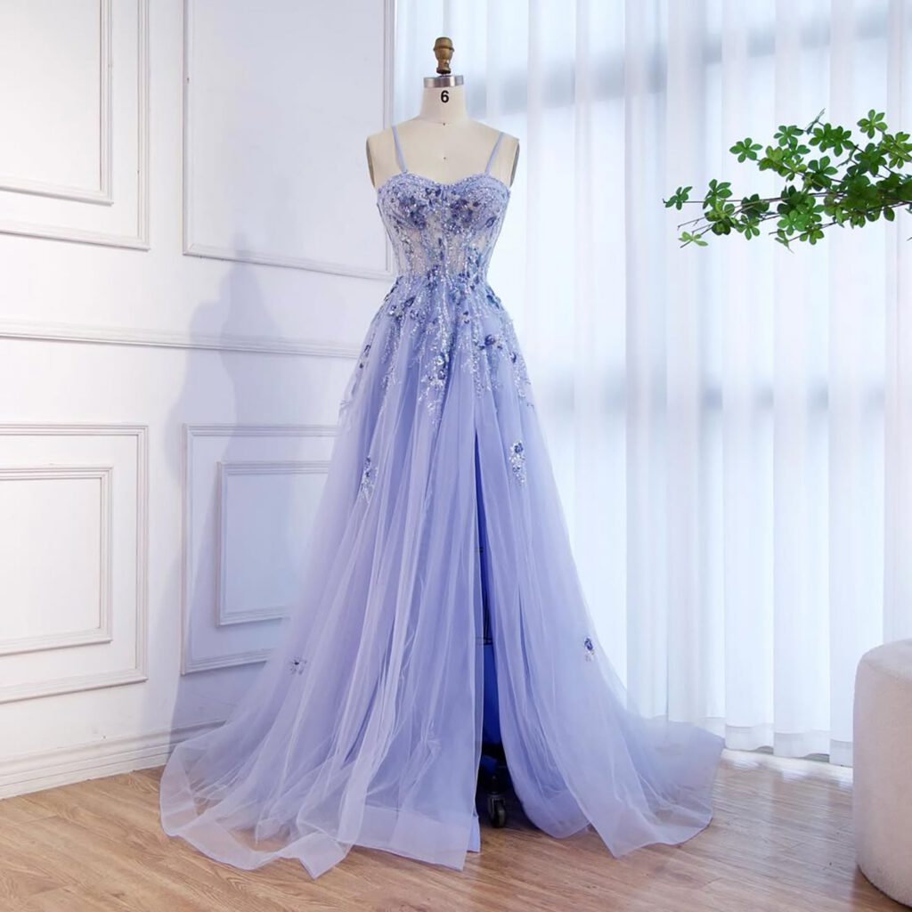 Nove Dress blauw A-lijn avondjurk met borduurwerk en strapless voor prom