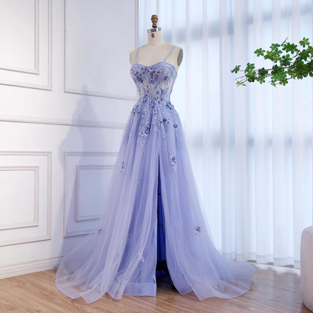 Nove Dress blauw A-lijn avondjurk met borduurwerk en strapless voor prom