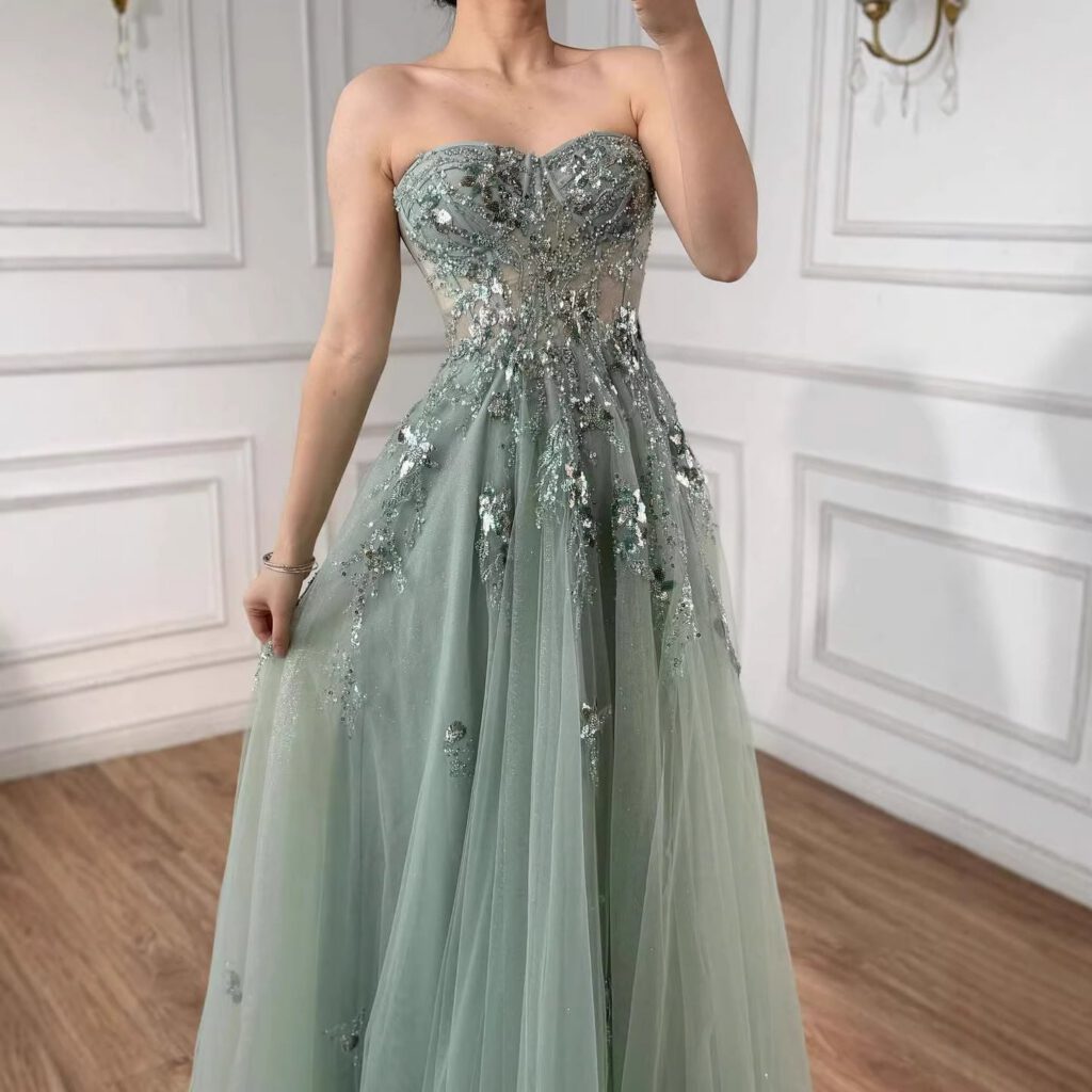 Nove Dress blauw A-lijn avondjurk met borduurwerk en strapless voor prom