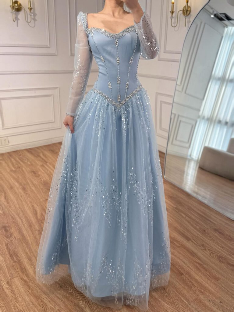 Nove Dress blau A-Linie Abendkleid mit Kristallbesatz und langen Ärmeln