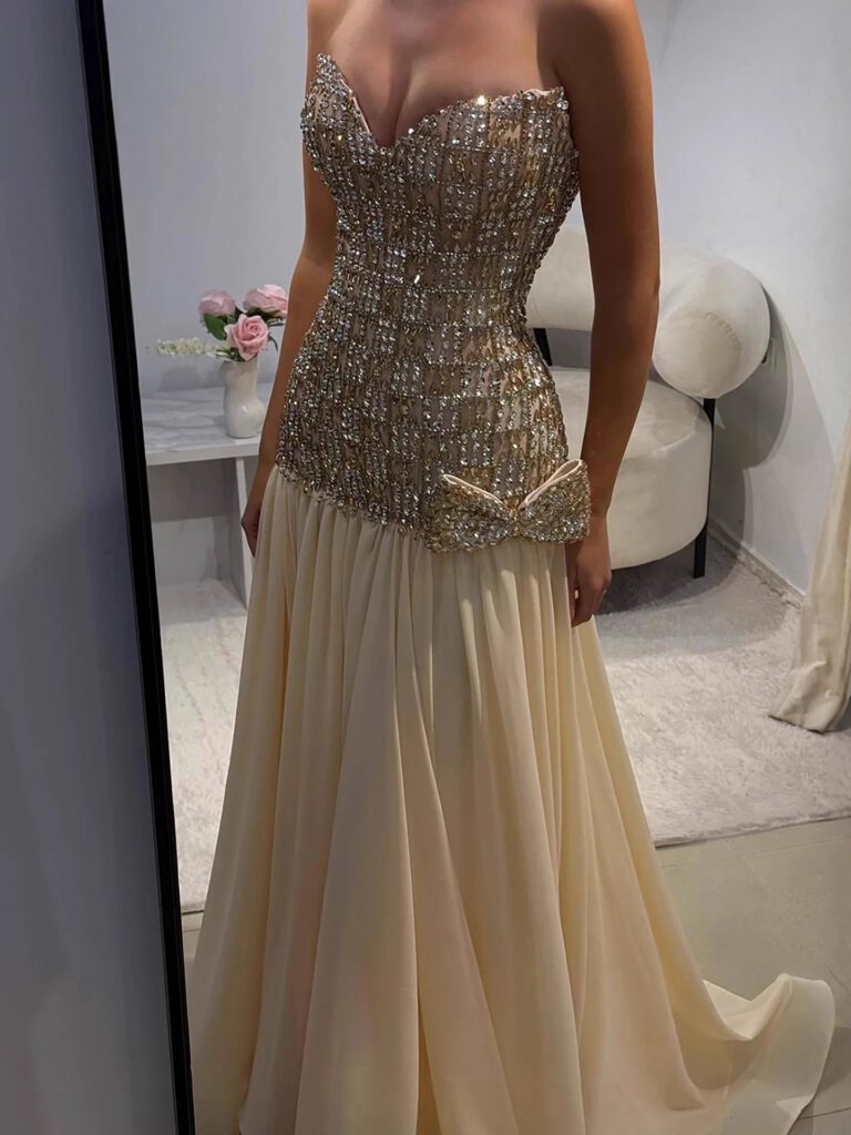 Nove Dress فستان سهرة شامبانيا قصة A-line مطعم بالكريستال