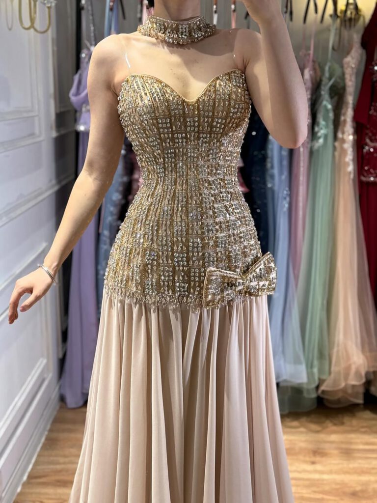 Nove Dress فستان سهرة شامبانيا قصة A-line مطعم بالكريستال