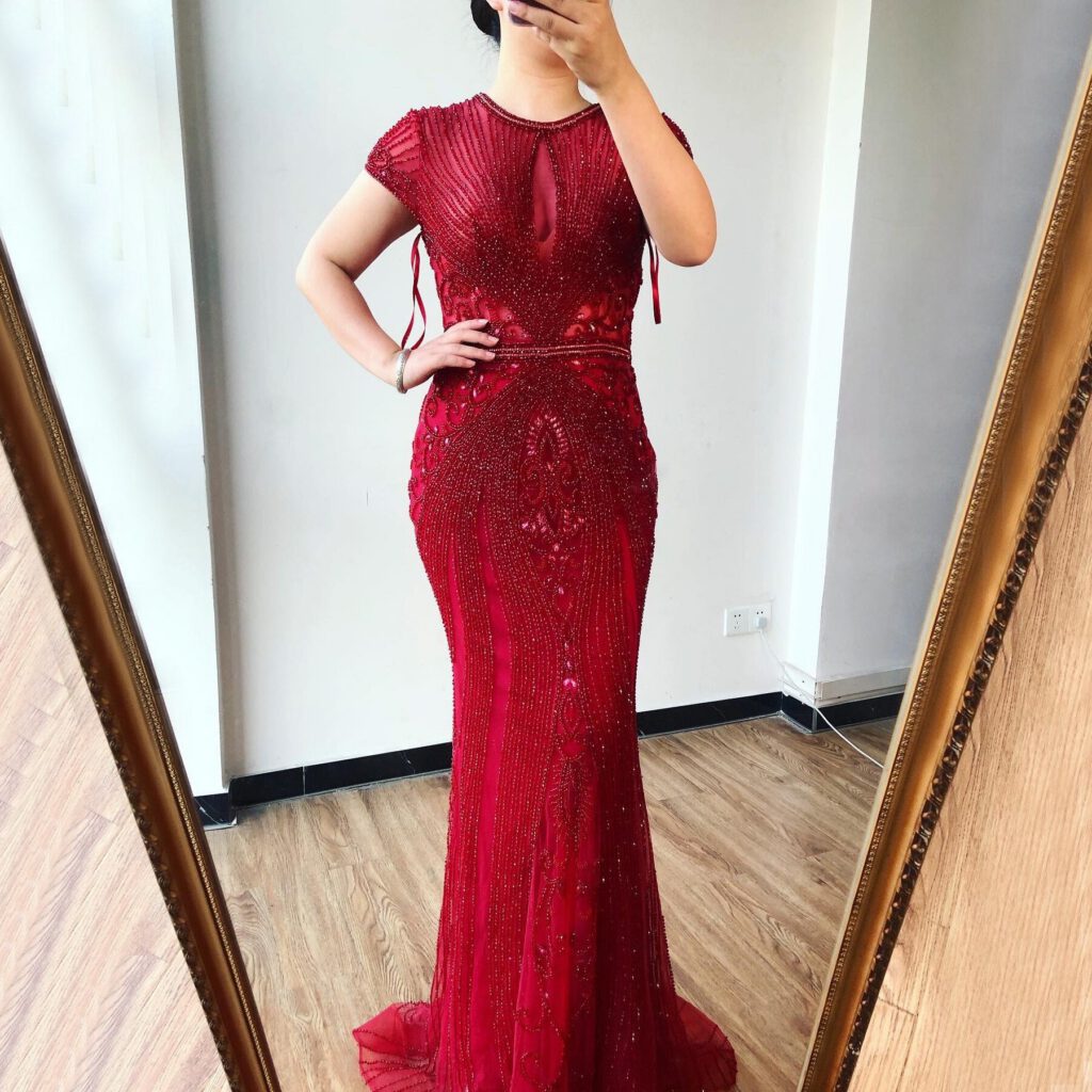 Nove Dress فستان سهرة رمادي حورية البحر أكمام طويلة عربي