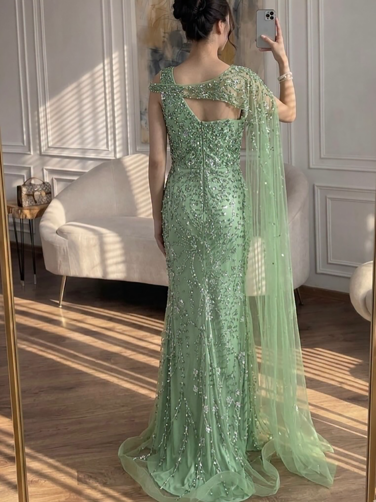 Nove Dress grün Meerjungfrau Abendkleid mit Kristallbesatz und One-Shoulder