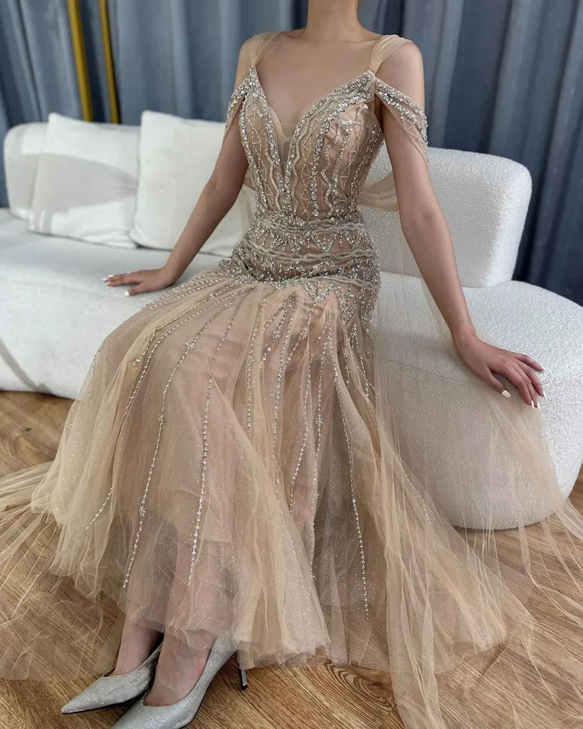 Nove Dress nude A-Linie Abendkleid mit Perlenstickerei im arabischen Stil