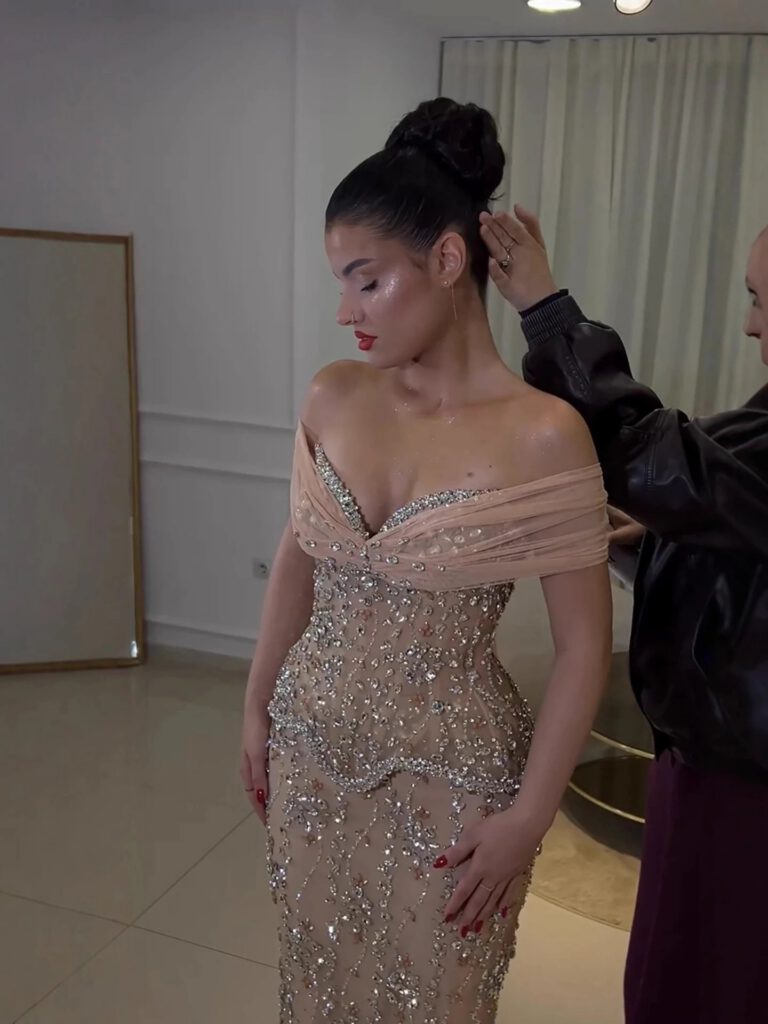 Nove Dress nude Meerjungfrau Abendkleid mit Perlenstickerei