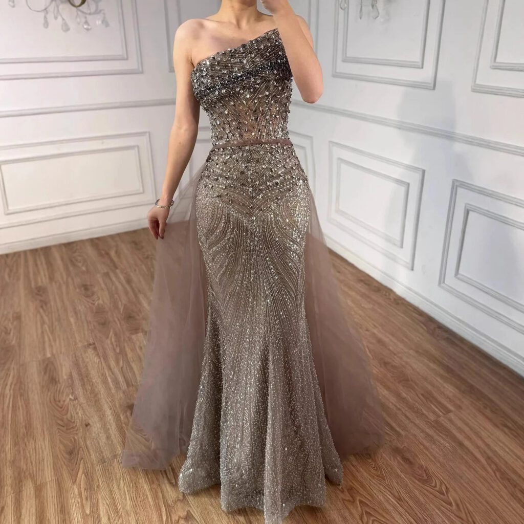 Nove Dress olivgruen Meerjungfrau Abendkleid mit Perlenstickerei und Überrock