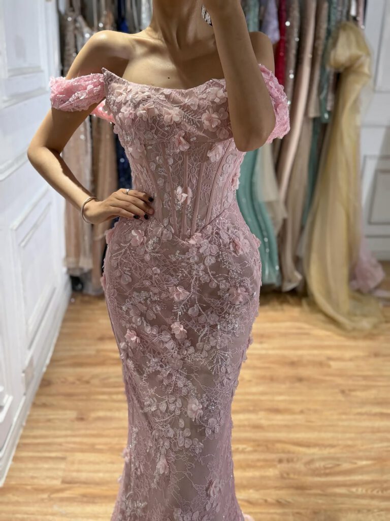 Nove Dress rosa Meerjungfrau Abendkleid mit 3D-Blumen, Spitze und schulterfreiem Schnitt