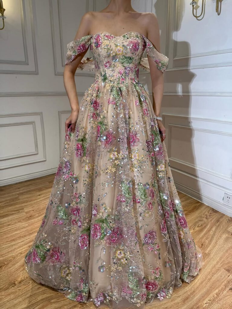 Nove Dress rosa A-Linie Abendkleid mit Perlenstickerei und trägerlosem Schnitt