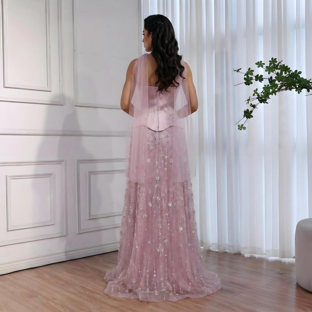Nove Dress salbeigrün Abendkleid mit Perlenstickerei im arabischen Stil