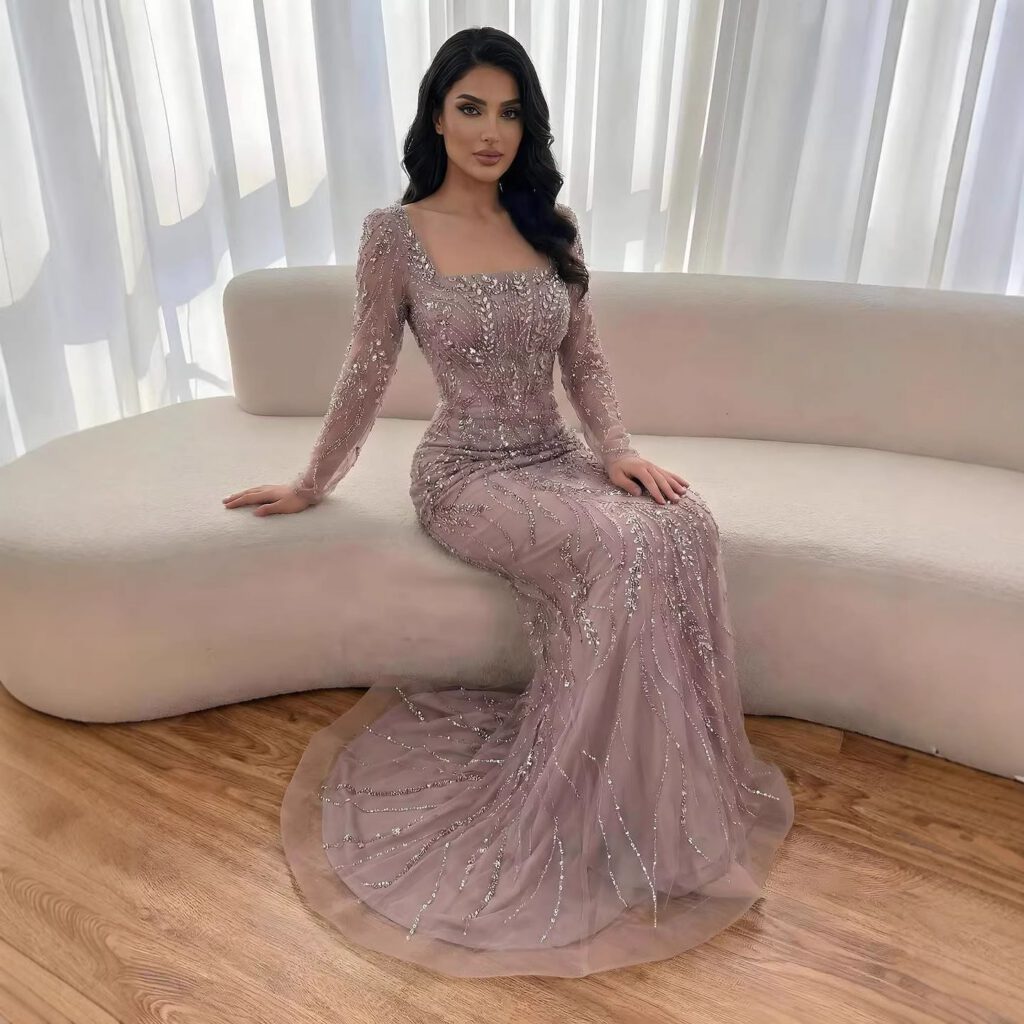 Nove Dress salbeigrün Meerjungfrau Abendkleid mit Perlenstickerei und langen Ärmeln