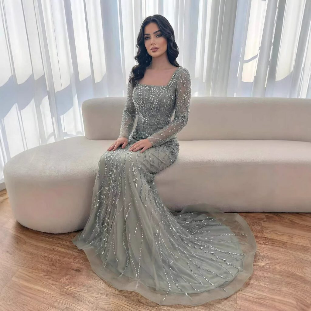 Nove Dress salbeigrün Meerjungfrau Abendkleid mit Perlenstickerei und langen Ärmeln