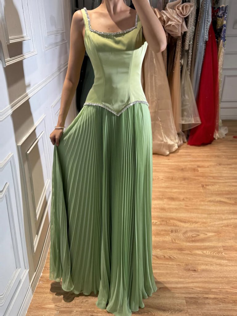 Nove Dress فستان سهرة أخضر ساج قصة A-line ساتان حفلة تخرج