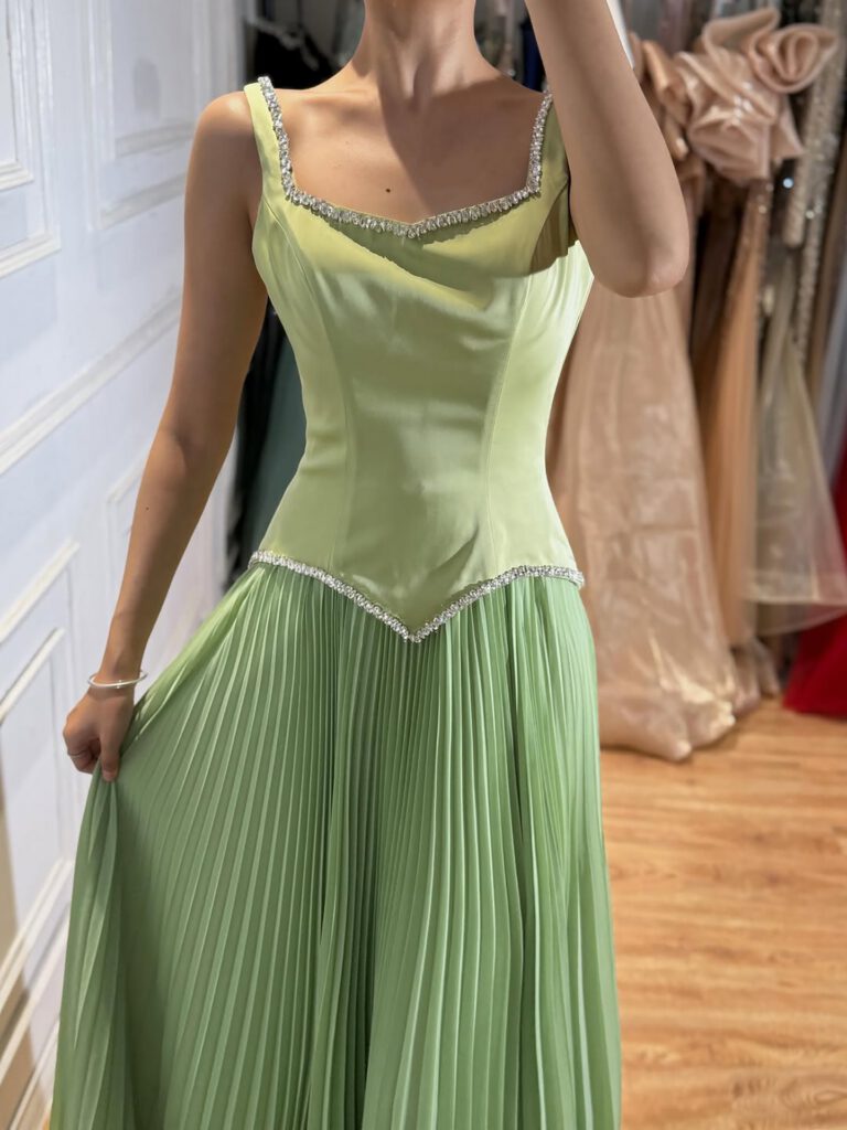 Nove Dress فستان سهرة أخضر ساج قصة A-line ساتان حفلة تخرج
