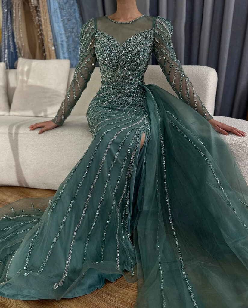 Nove Dress türkis Meerjungfrau Abendkleid mit Perlenstickerei und hohem Schlitz im arabischen