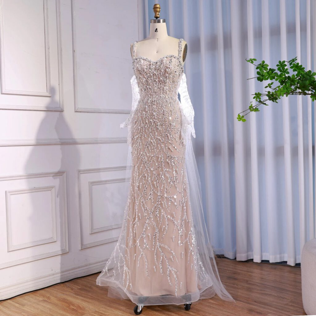 Nove Dress weiß-nude Meerjungfrau Abendkleid mit Perlenbesatz und Spitze